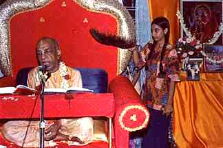 Shrila Prabhupada dri predavanje iz Shrimad-Bhagavatama